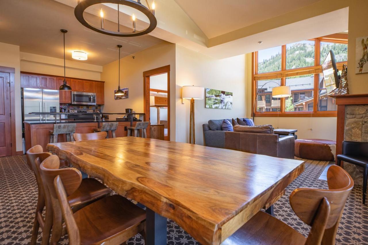 The Village At Palisades Tahoe Olympic Valley  Exterior photo