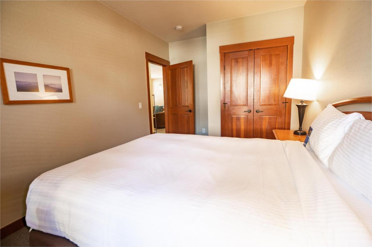 The Village At Palisades Tahoe Olympic Valley  Exterior photo