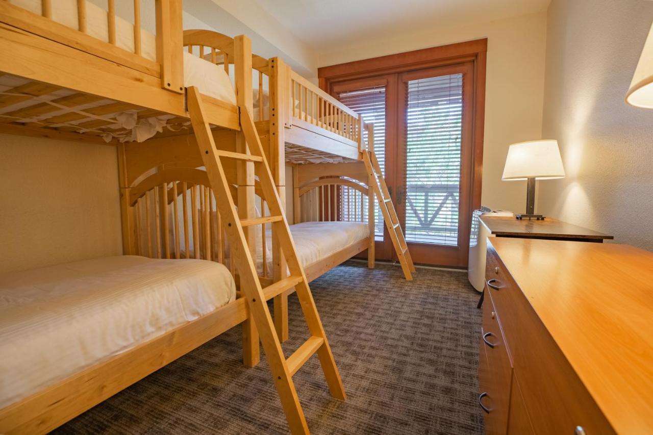 The Village At Palisades Tahoe Olympic Valley  Exterior photo