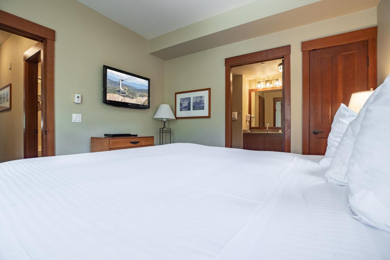 The Village At Palisades Tahoe Olympic Valley  Exterior photo