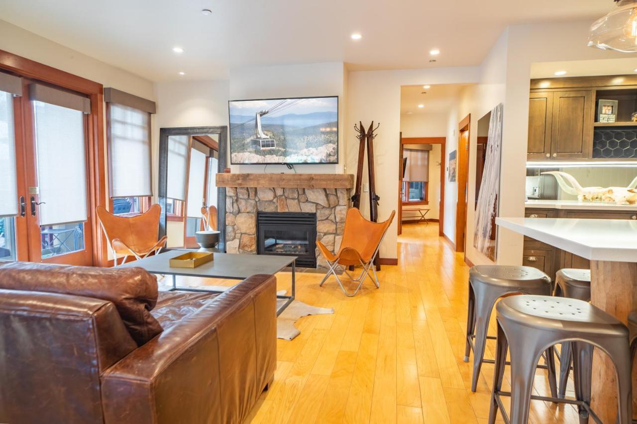 The Village At Palisades Tahoe Olympic Valley  Exterior photo