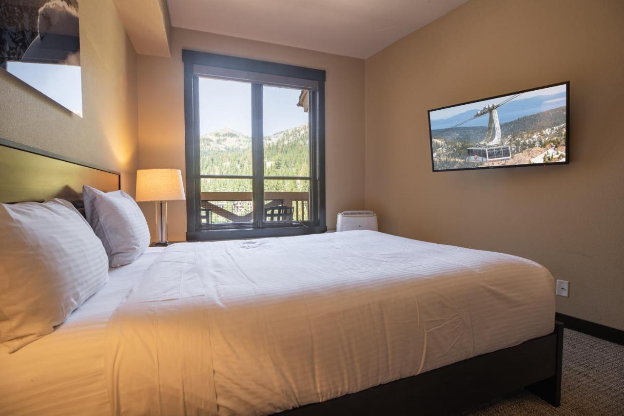 The Village At Palisades Tahoe Olympic Valley  Exterior photo