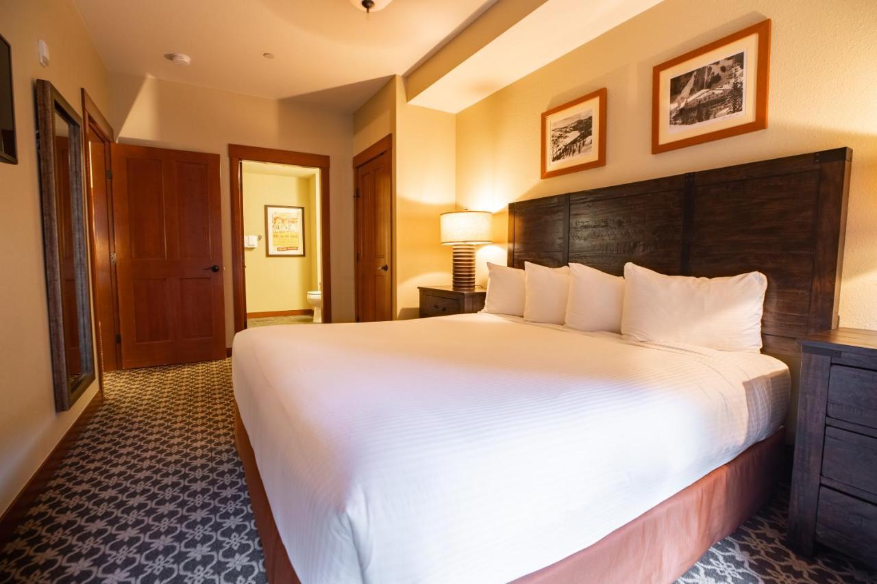 The Village At Palisades Tahoe Olympic Valley  Exterior photo