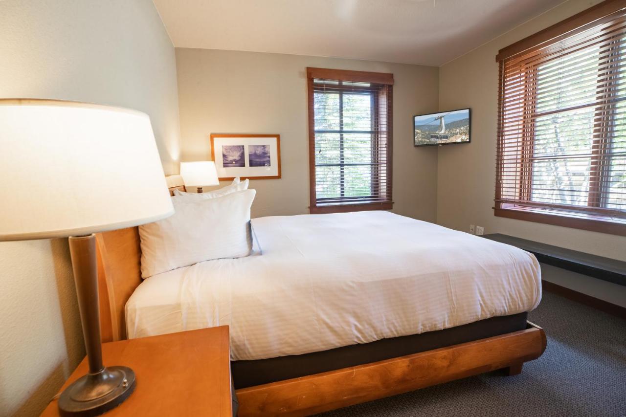 The Village At Palisades Tahoe Olympic Valley  Exterior photo