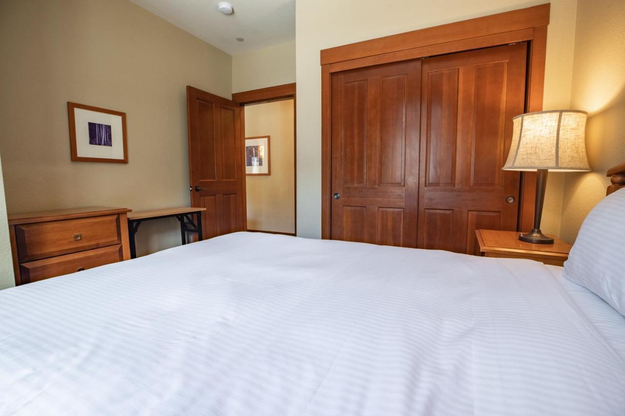 The Village At Palisades Tahoe Olympic Valley  Exterior photo