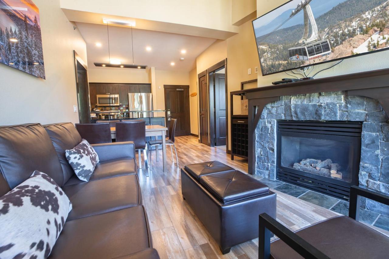 The Village At Palisades Tahoe Olympic Valley  Exterior photo