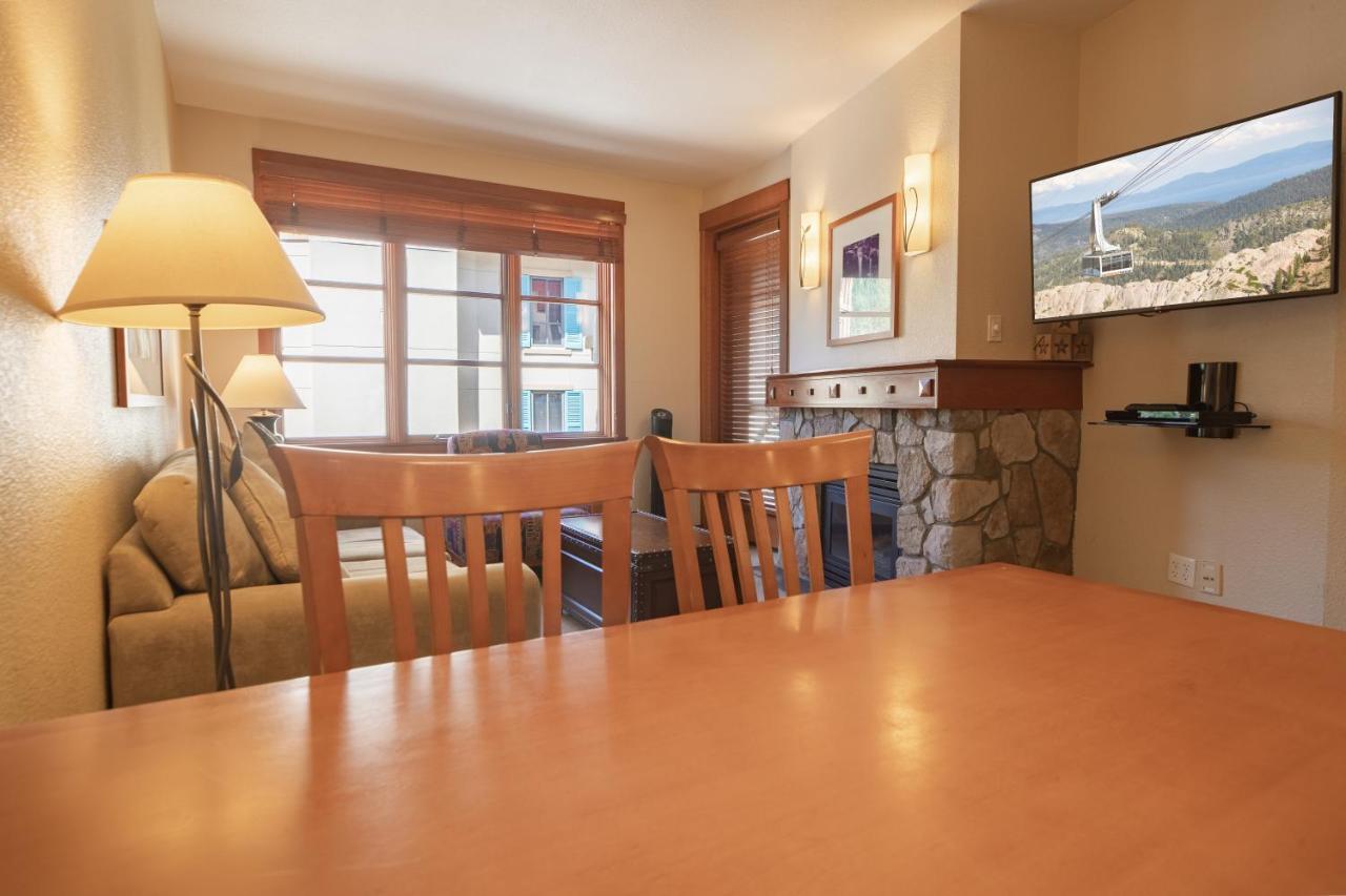 The Village At Palisades Tahoe Olympic Valley  Exterior photo