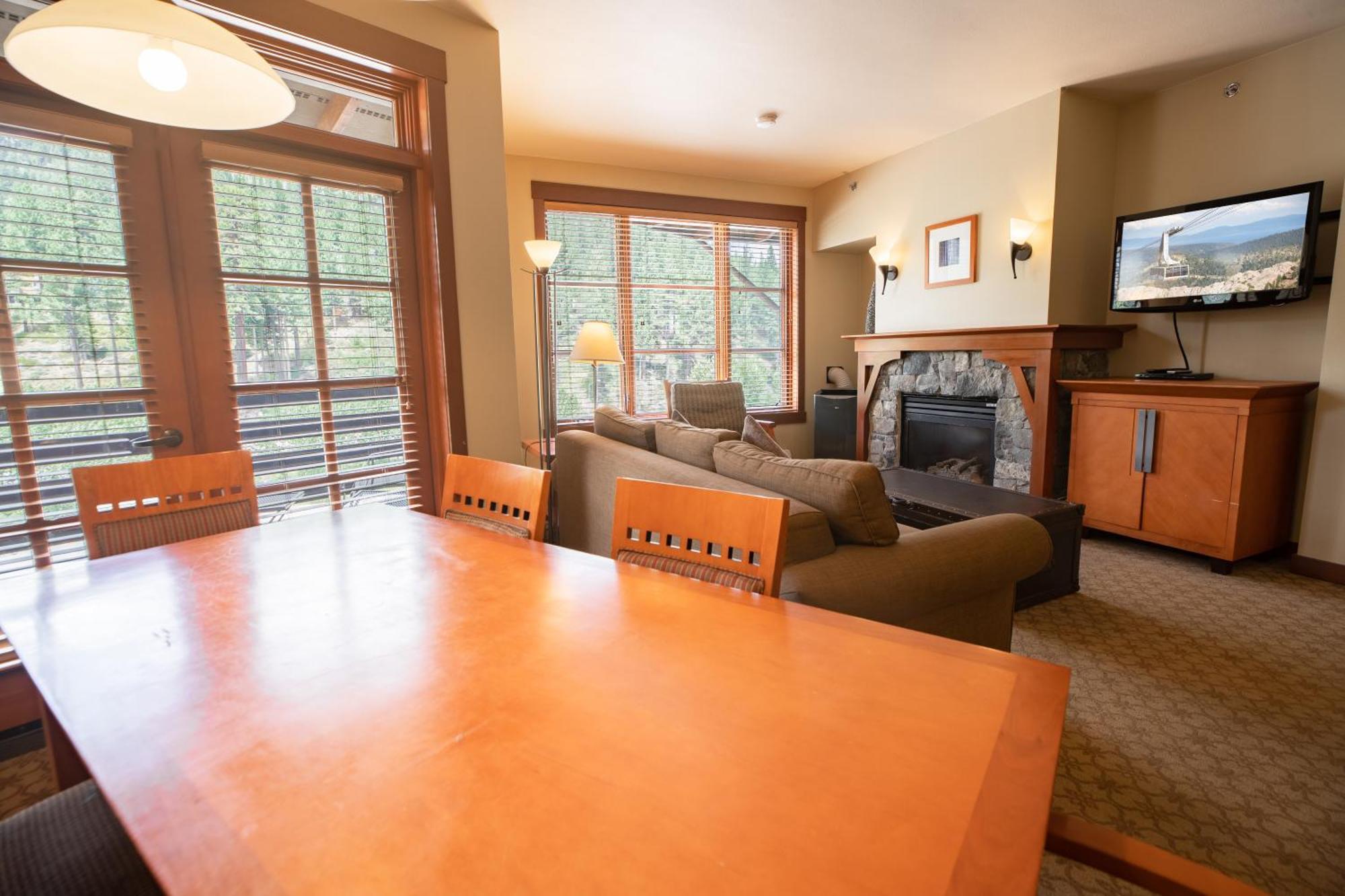 The Village At Palisades Tahoe Olympic Valley  Exterior photo
