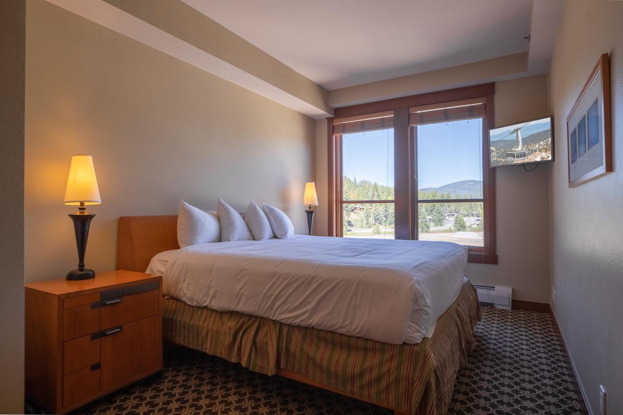 The Village At Palisades Tahoe Olympic Valley  Exterior photo